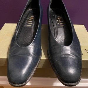Amalfi Navy Tuscan Calf women's flats 9AA